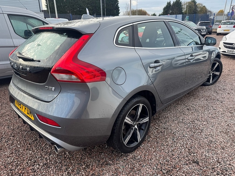 Used Volvo V40 2018 for sale - 76536273: Photo 8