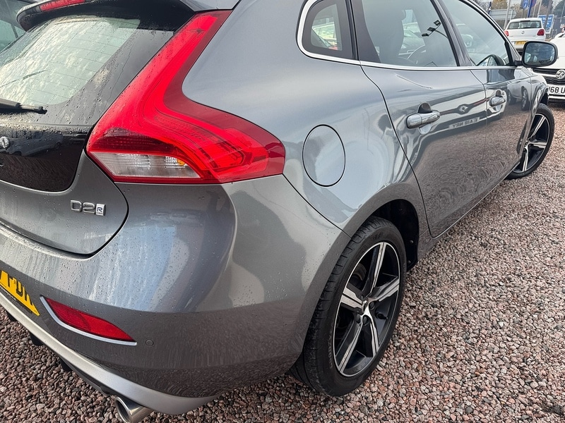 Used Volvo V40 2018 for sale - 76536273: Photo 9
