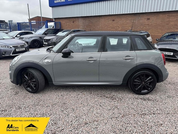 Used MINI Hatch 2019 for sale - 75392682: Photo 10