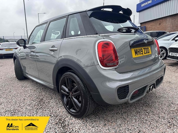 Used MINI Hatch 2019 for sale - 75392682: Photo 8