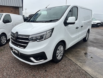 Renault Trafic feature image