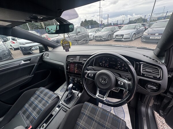 Used Volkswagen Golf 2018 for sale - 76114968: Photo 20
