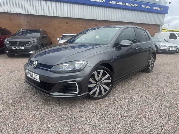 Used Volkswagen Golf 2018 for sale - 76114968: Photo 3
