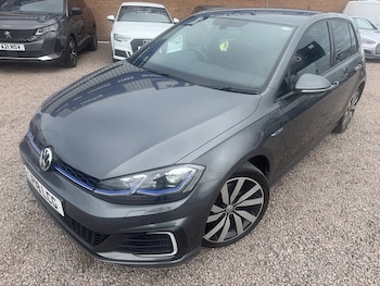 Used Volkswagen Golf 2018 for sale - 76114968: Photo 4