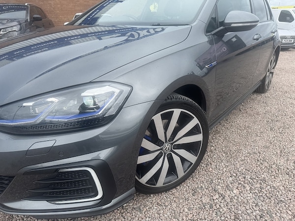 Used Volkswagen Golf 2018 for sale - 76114968: Photo 5