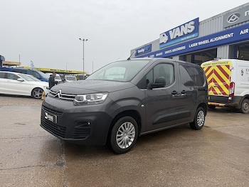 Used Citroen Berlingo 2020 for sale - 76413336: Photo