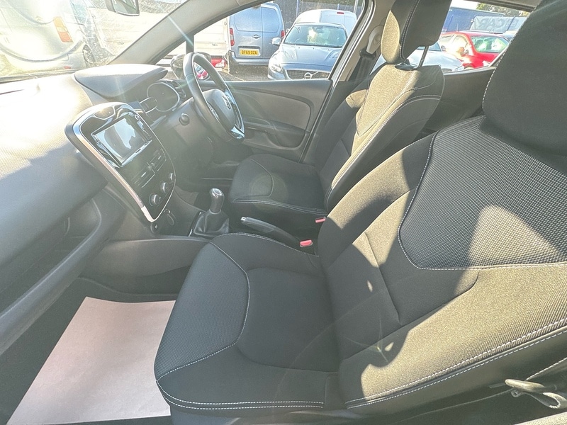 Used Renault Clio 2016 for sale - 77384789: Photo 28