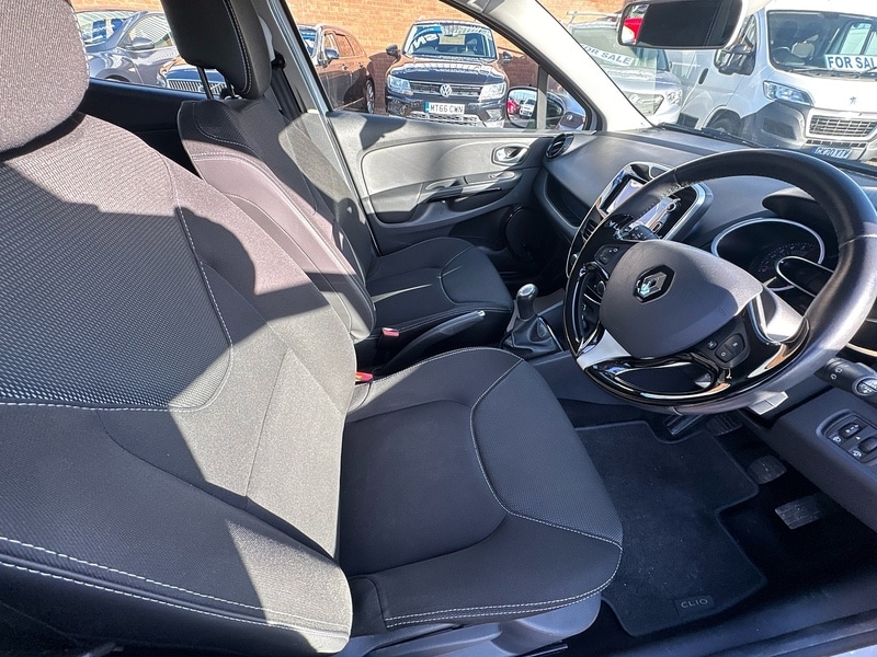 Used Renault Clio 2016 for sale - 77384789: Photo 31
