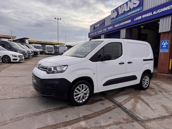 Used Citroen Berlingo 2021 for sale - 77663421: Photo
