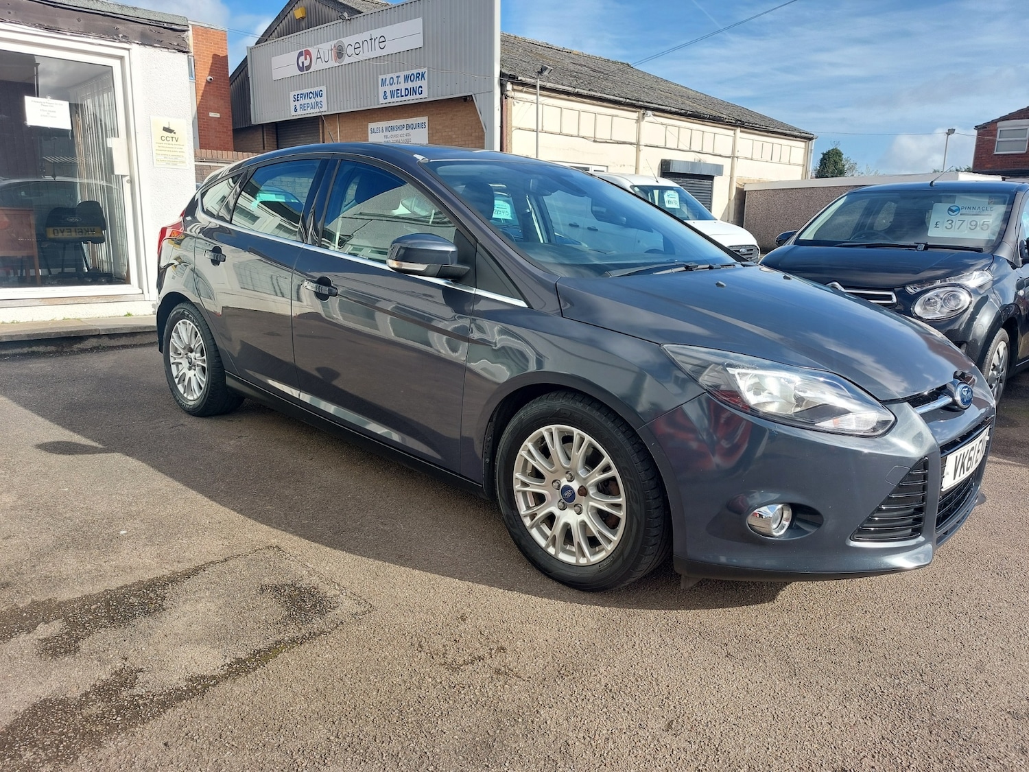 Used Ford Focus 2011 for sale - 77635771: Photo 11