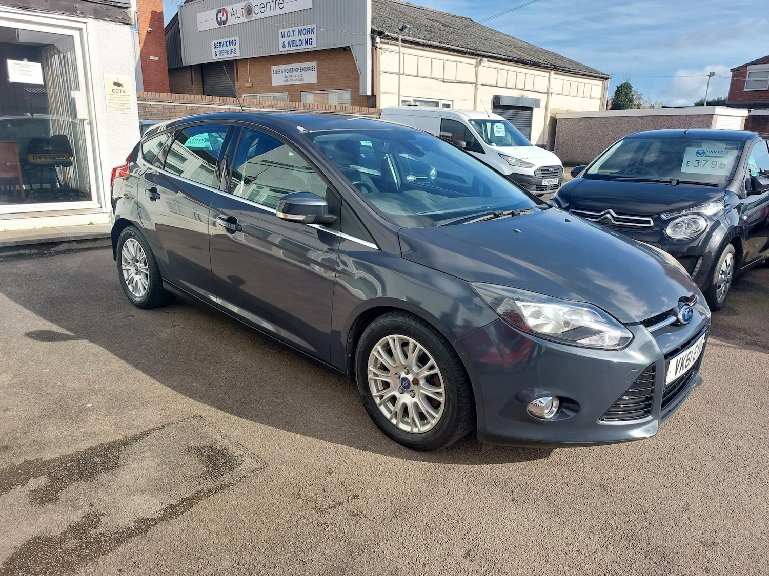 Used Ford Focus 2011 for sale - 77635771: Photo 12