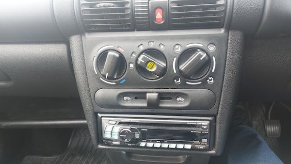 Used Vauxhall Corsa 2000 for sale - 73708406: Photo 18