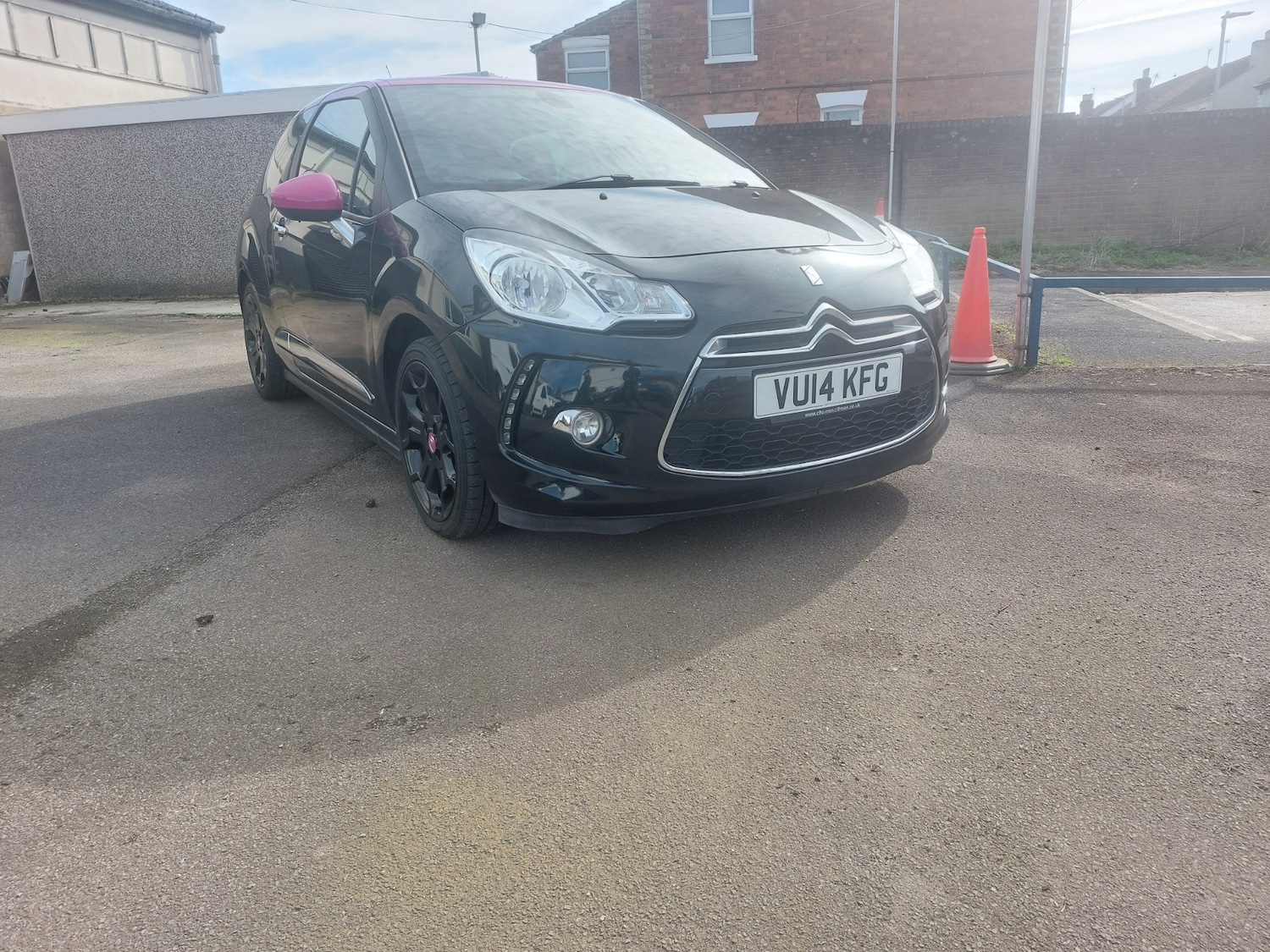Used Citroen DS3 2014 for sale - 77915947: Photo 2