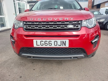 Used Land Rover Discovery Sport 2016 for sale - 76047943: Photo