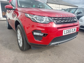 Used Land Rover Discovery Sport 2016 for sale - 76047943: Photo