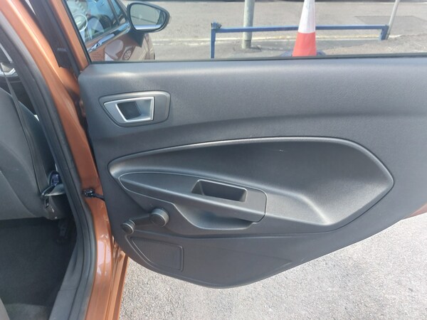 Used Ford Fiesta 2013 for sale - 75592801: Photo 14