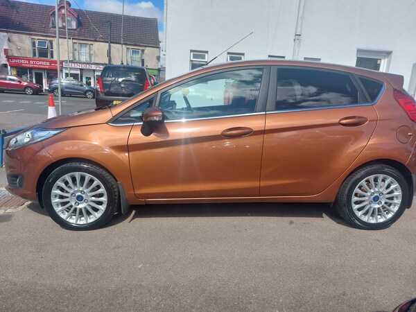 Used Ford Fiesta 2013 for sale - 75592801: Photo 4