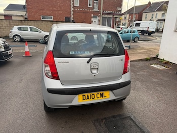 Used Hyundai i10 2010 for sale - 76404842: Photo