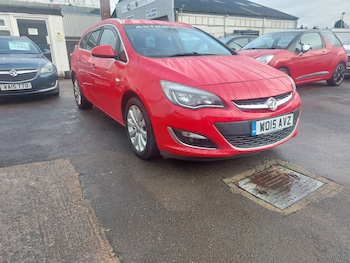 Used Vauxhall Astra 2015 for sale - 76919410: Photo