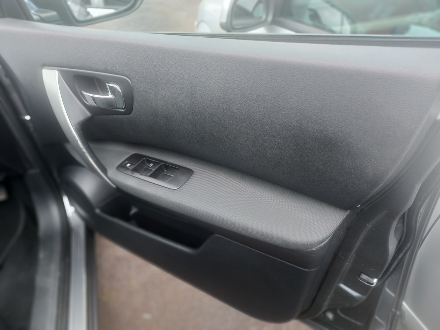 Used Nissan Qashqai 2012 for sale - 77628856: Photo 10