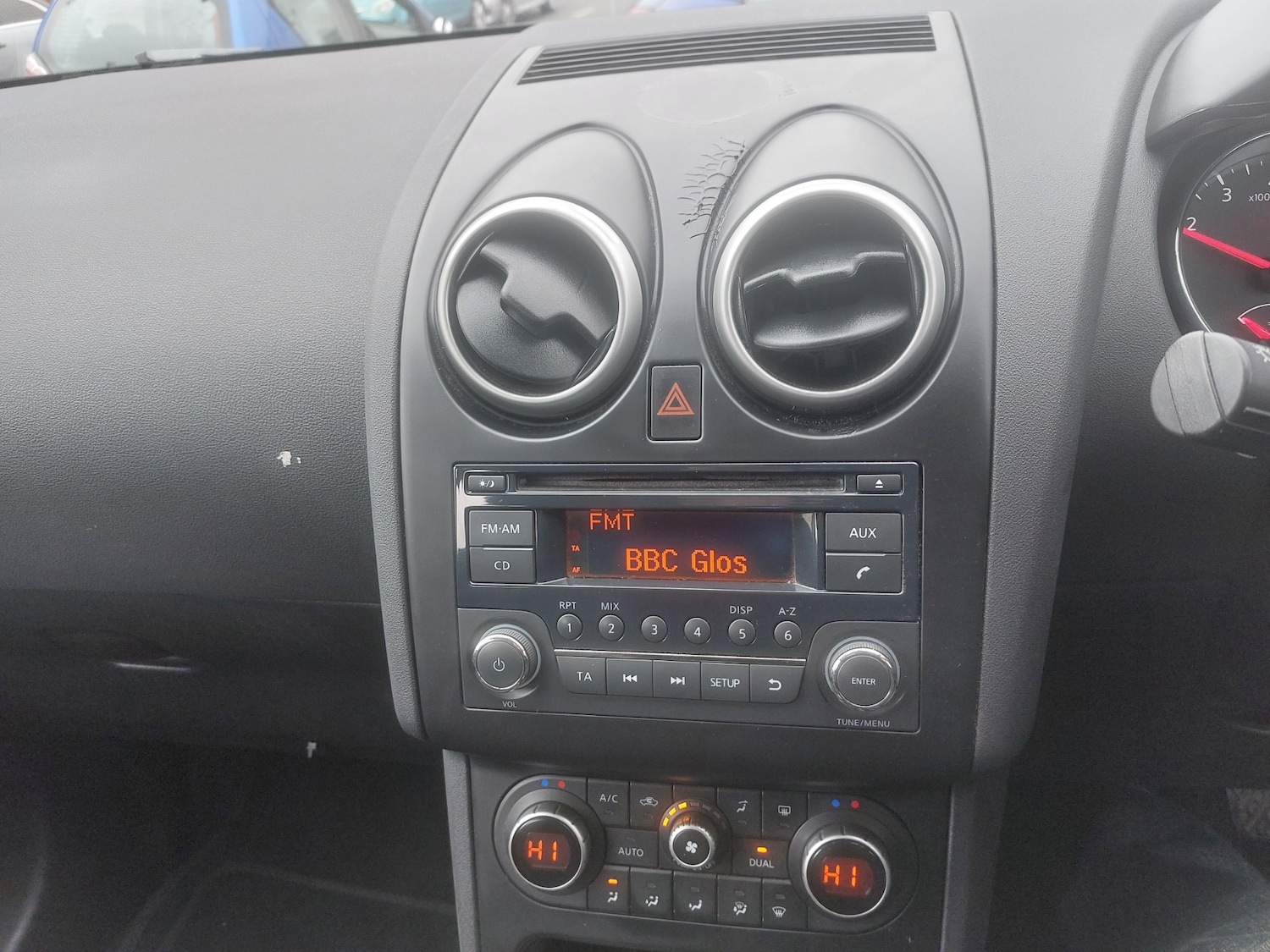 Used Nissan Qashqai 2012 for sale - 77628856: Photo 23