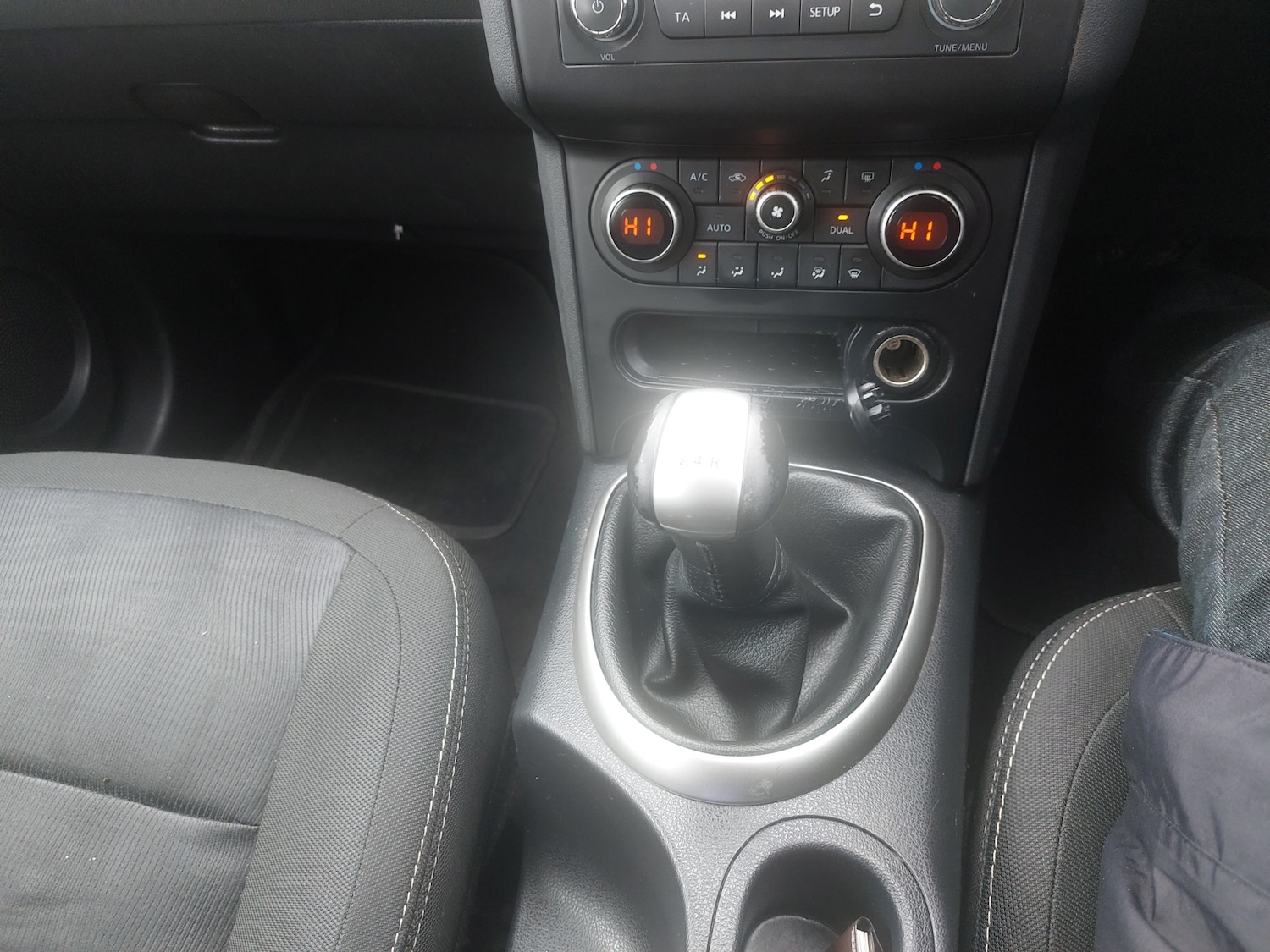 Used Nissan Qashqai 2012 for sale - 77628856: Photo 24