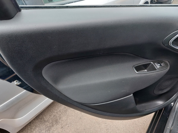 Used Fiat 500L 2014 for sale - 75650690: Photo 22
