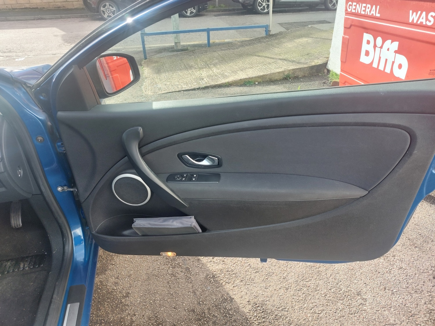 Used Renault Megane 2011 for sale - 77517548: Photo 15