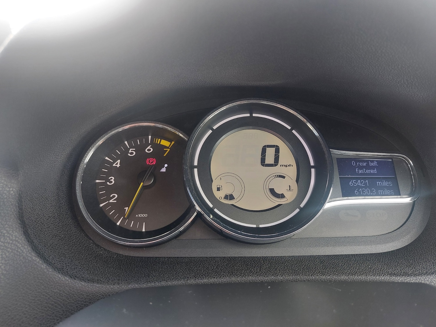 Used Renault Megane 2011 for sale - 77945261: Photo 18