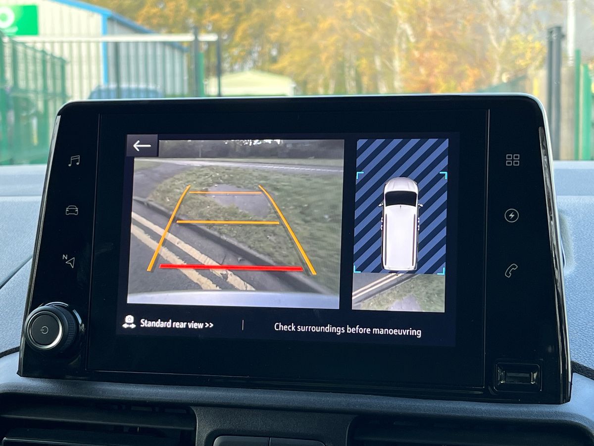 Used Vauxhall Combo Life Electric 2024 for sale - 76547484: Photo 23