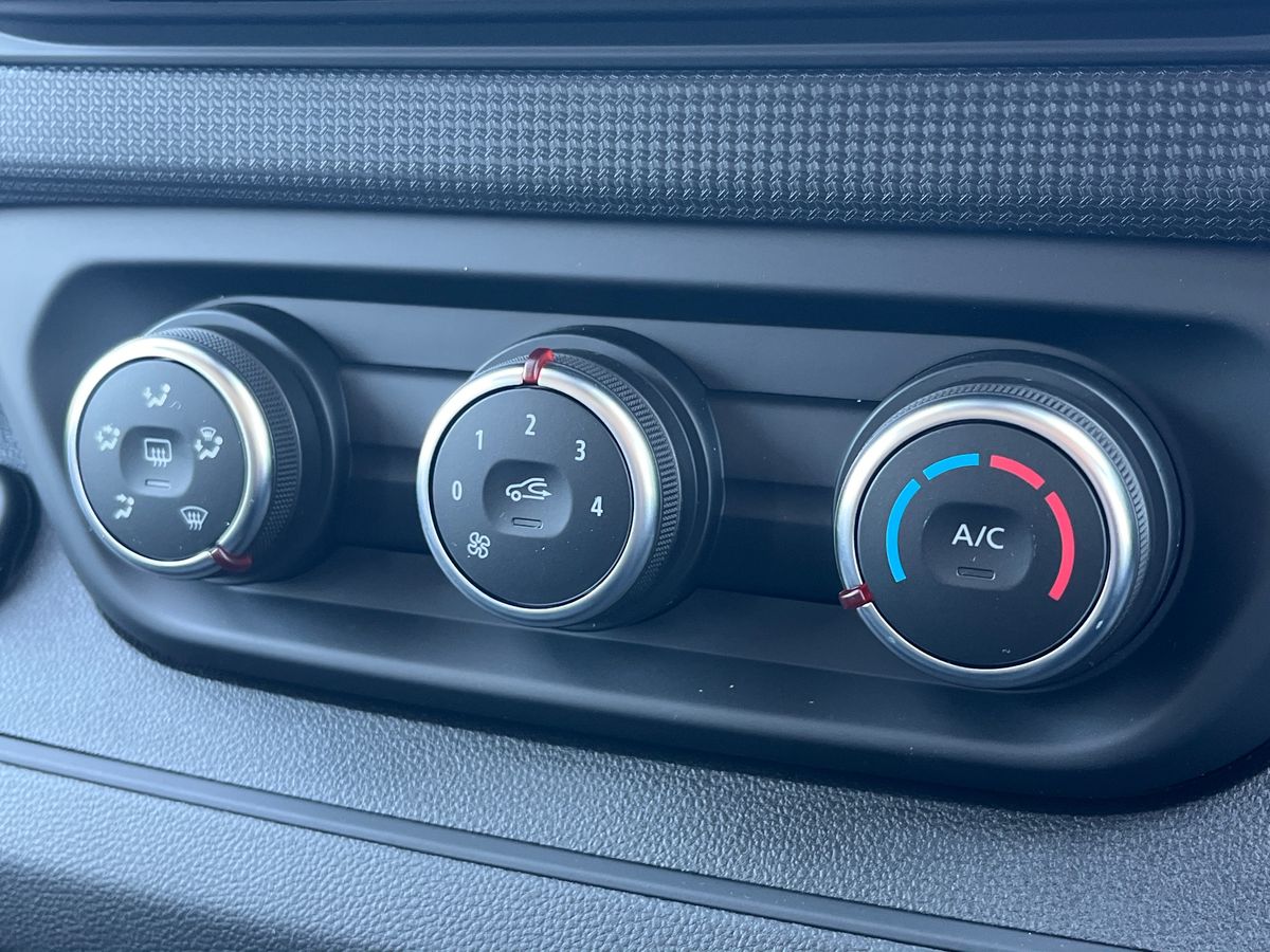 Used Renault Trafic 2025 for sale - 76436000: Photo 29