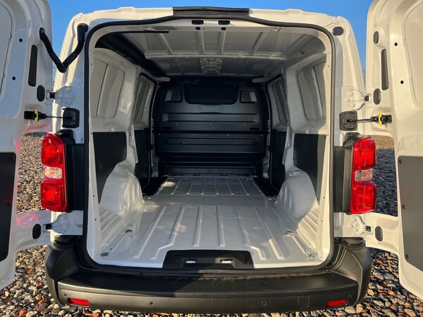 Used Vauxhall Vivaro 2023 for sale - 69872354: Photo 11