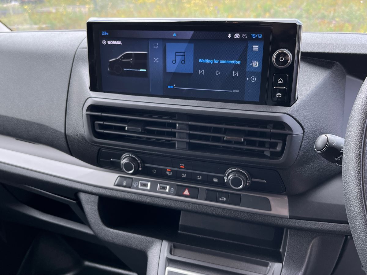 Used Peugeot e-Expert 2025 for sale - 76686952: Photo 7