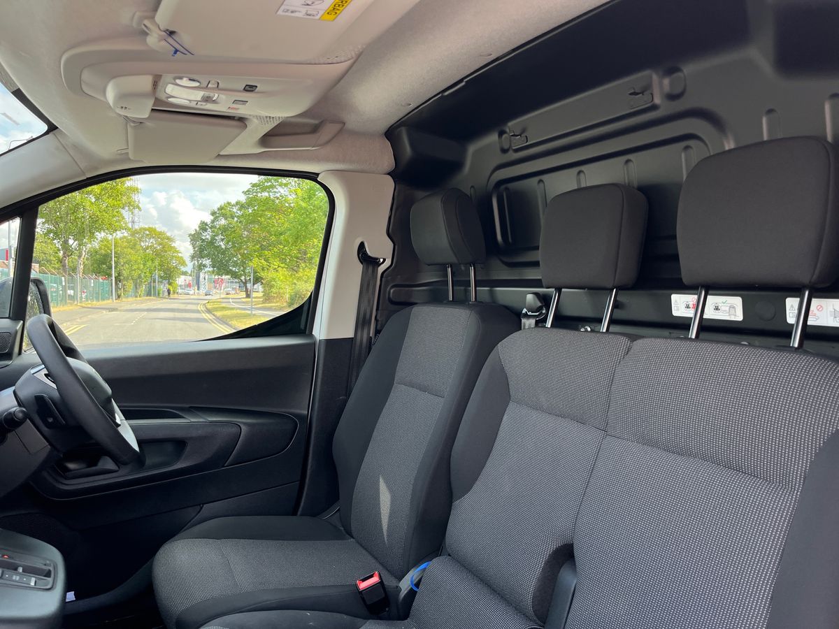 Used Peugeot e-Partner 2024 for sale - 76686950: Photo 9