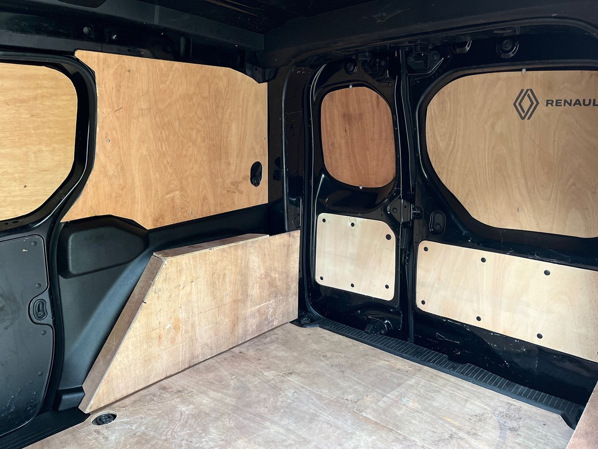 Used Renault Kangoo 2024 for sale - 76455056: Photo 10