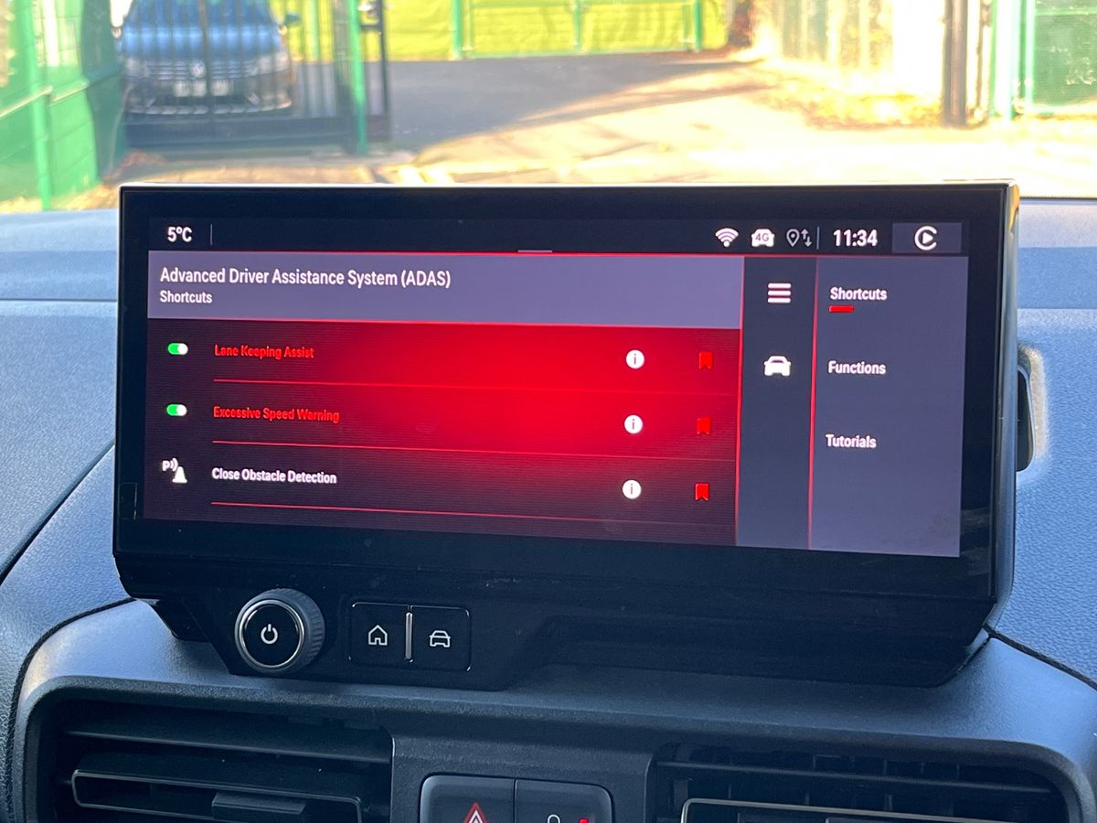 Used Vauxhall Combo Electric 2024 for sale - 76588136: Photo 21