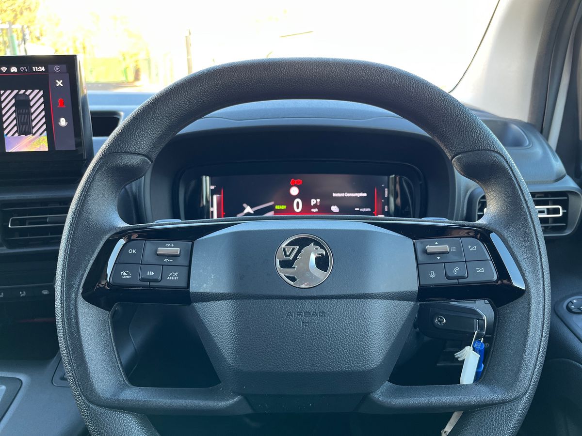 Used Vauxhall Combo Electric 2024 for sale - 76588136: Photo 25