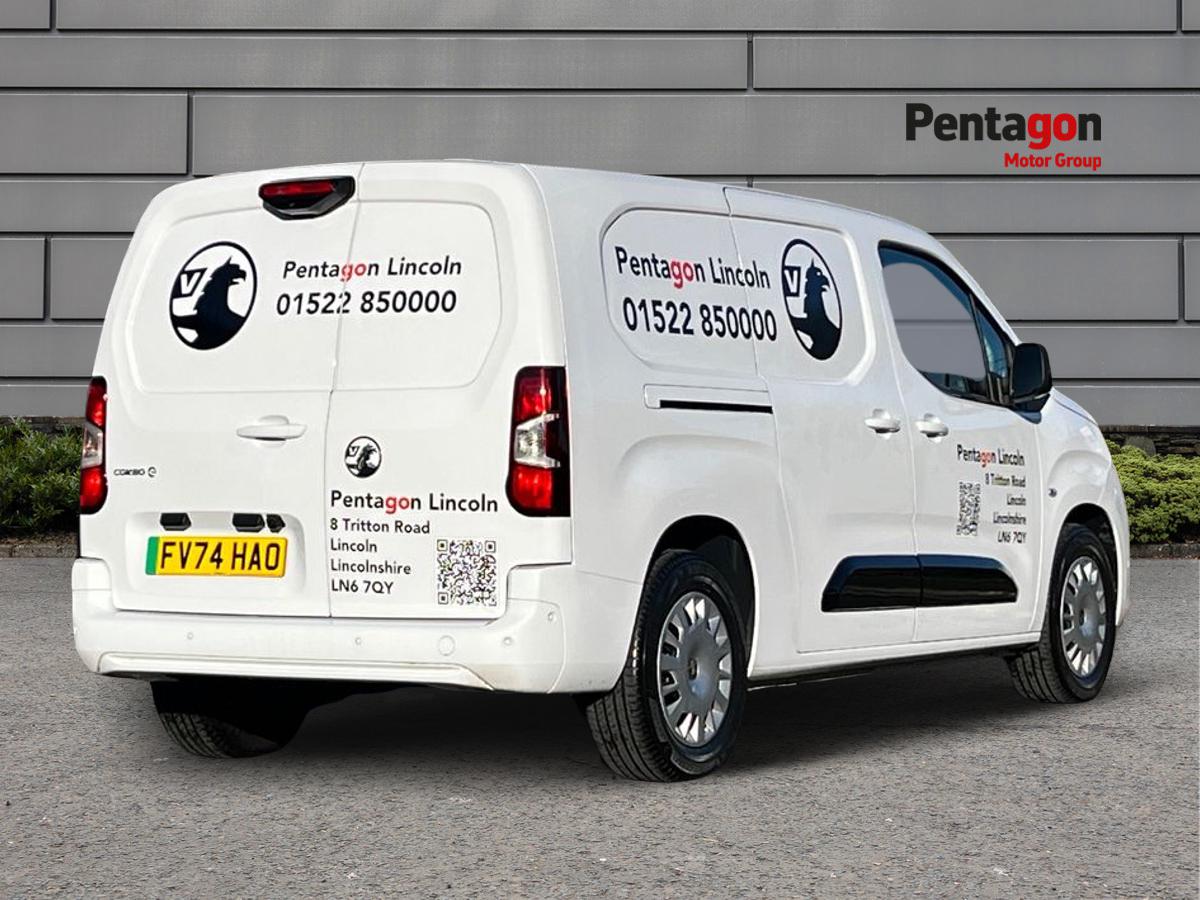 Used Vauxhall Combo Electric 2024 for sale - 76588136: Photo 4
