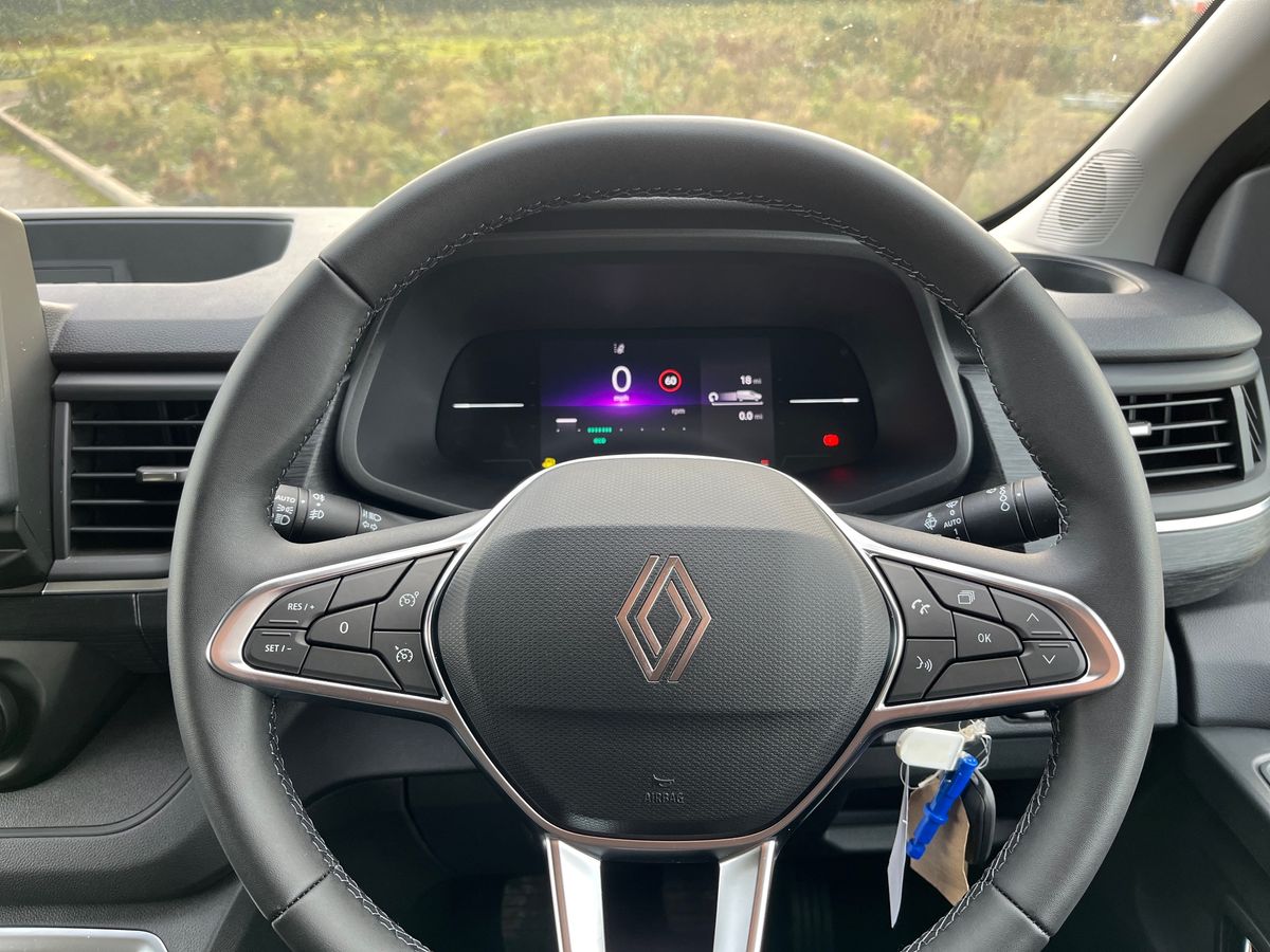 Used Renault Trafic 2025 for sale - 76643199: Photo 26