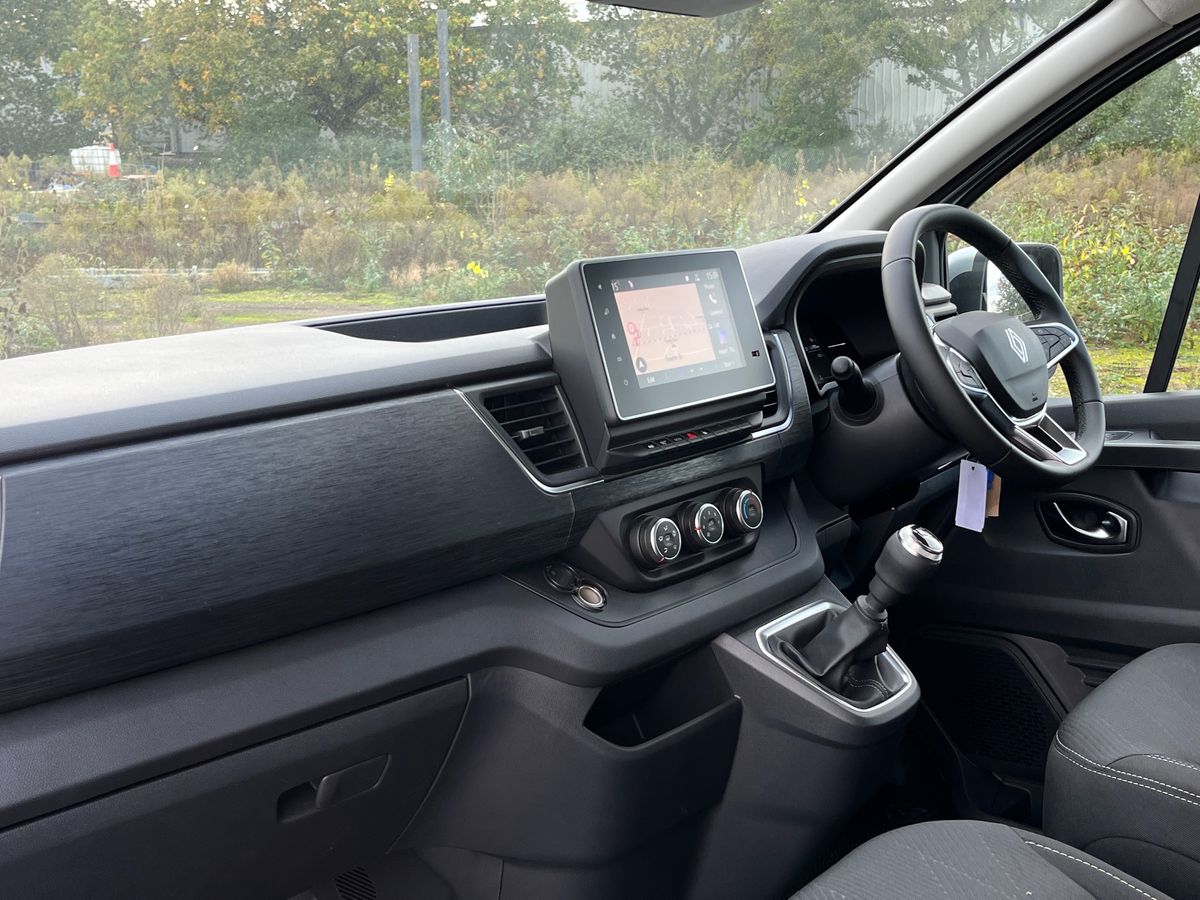 Used Renault Trafic 2025 for sale - 76643199: Photo 8