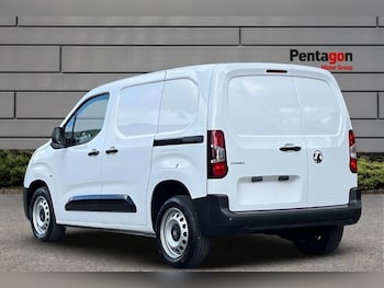 Used Vauxhall Combo 2024 for sale - 76169895: Photo 2