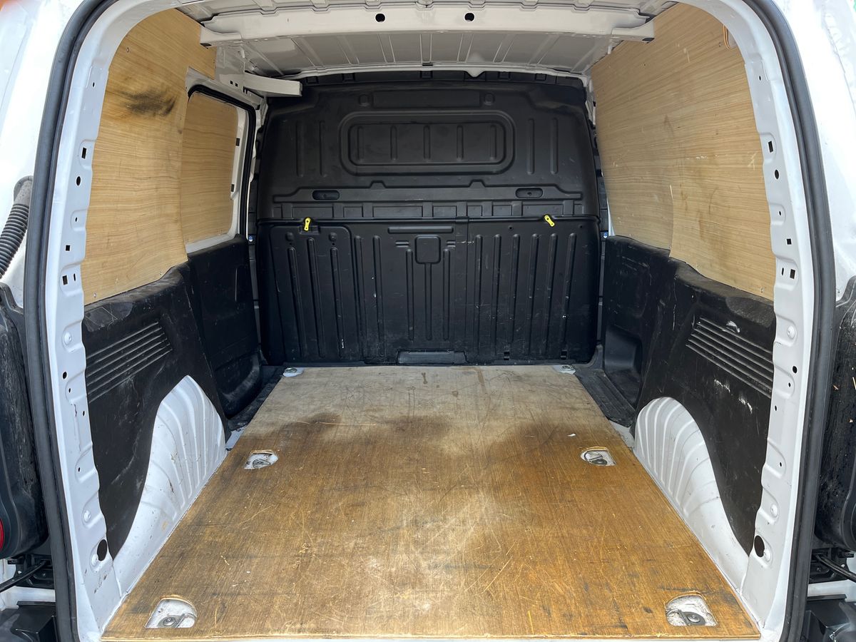 Used Citroen Berlingo 2023 for sale - 76313387: Photo 11