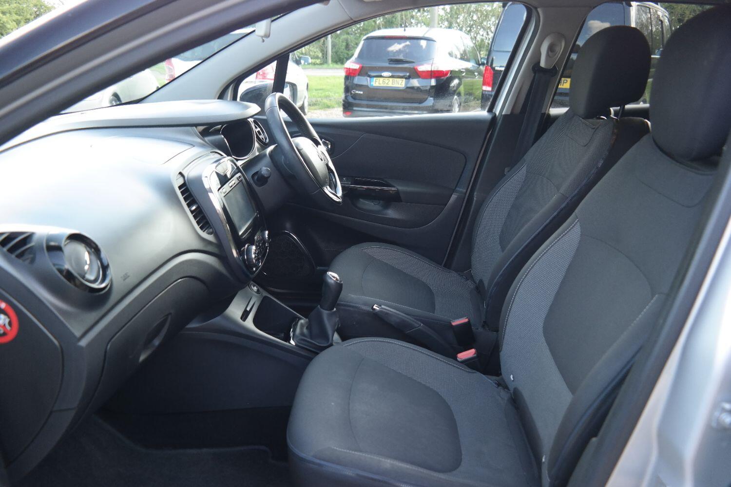 Used Renault Captur 2015 for sale - 76793178: Photo 13