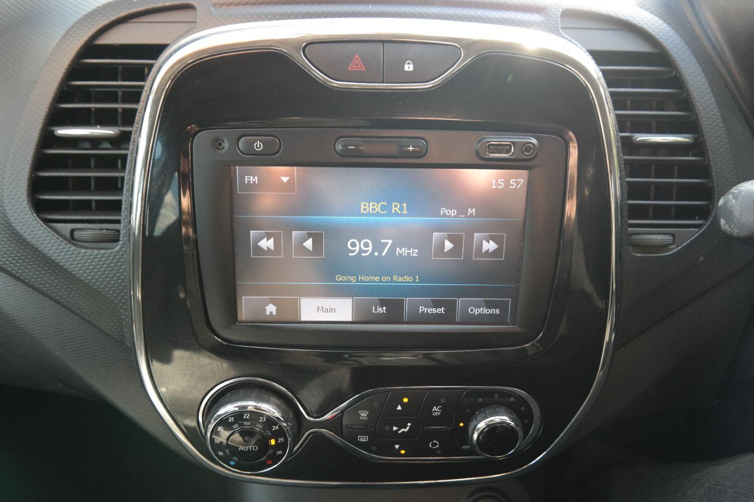 Used Renault Captur 2015 for sale - 76793178: Photo 18