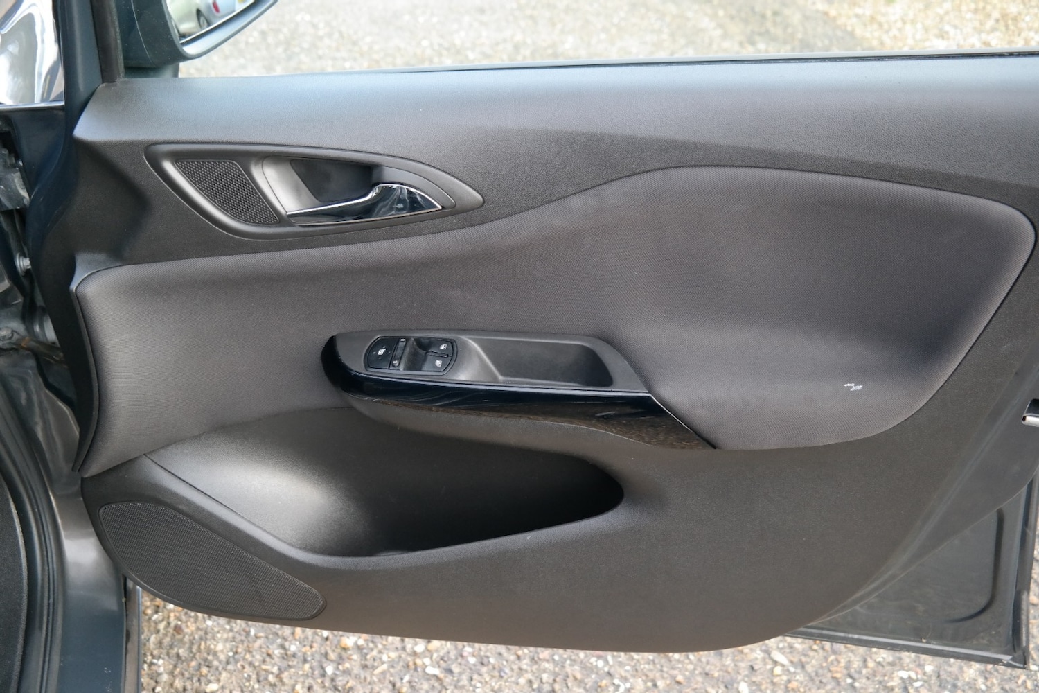 Used Vauxhall Corsa 2015 for sale - 77225189: Photo 8