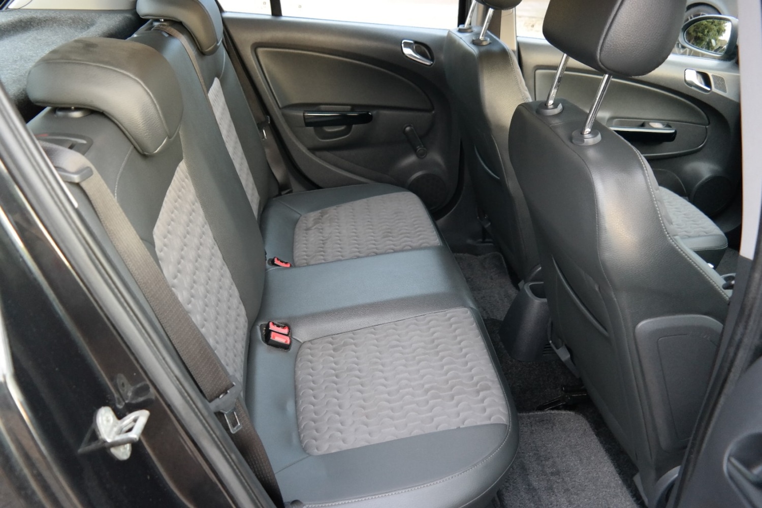 Used Vauxhall Corsa 2013 for sale - 76817551: Photo 10