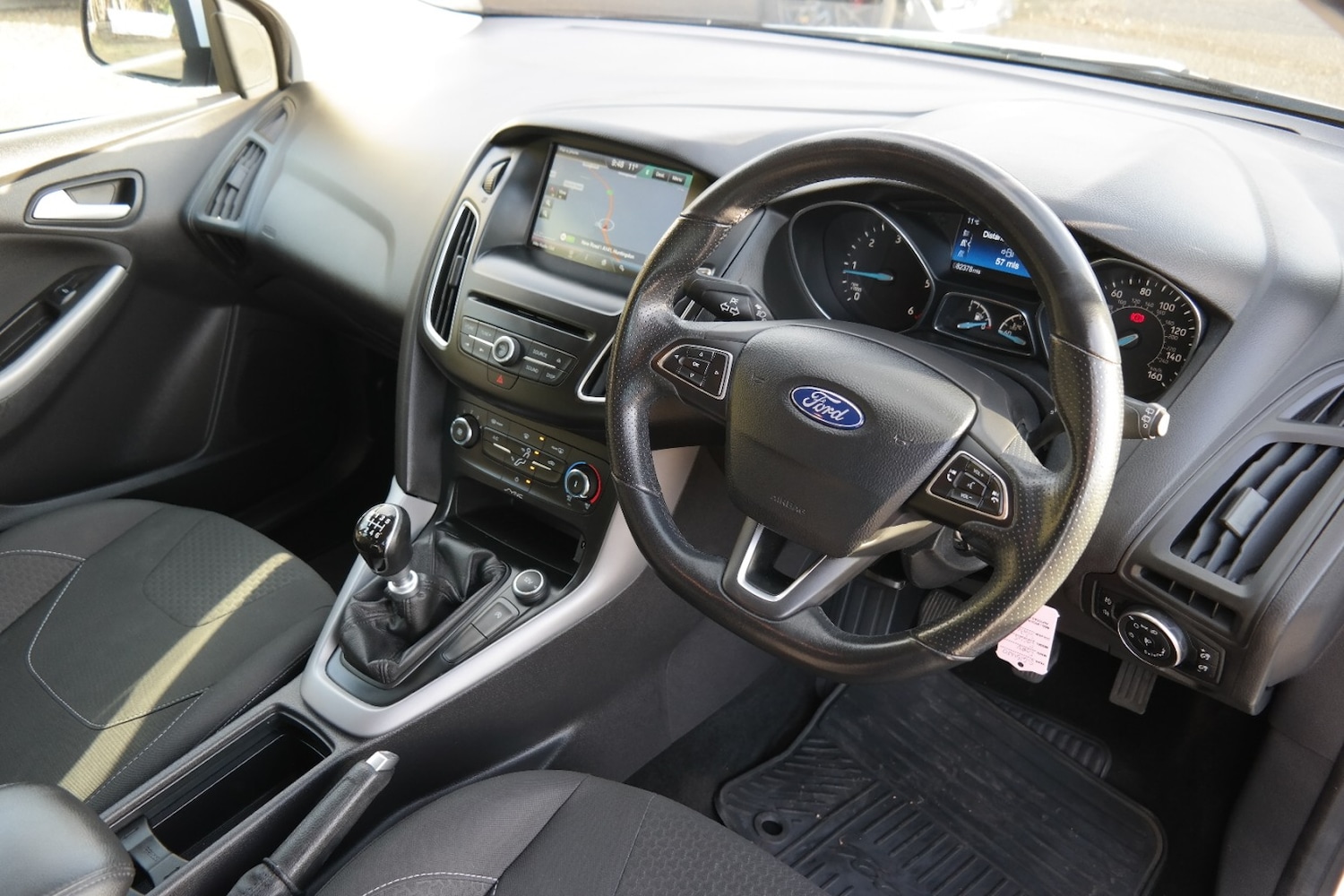 Used Ford Focus 2015 for sale - 76910992: Photo 8