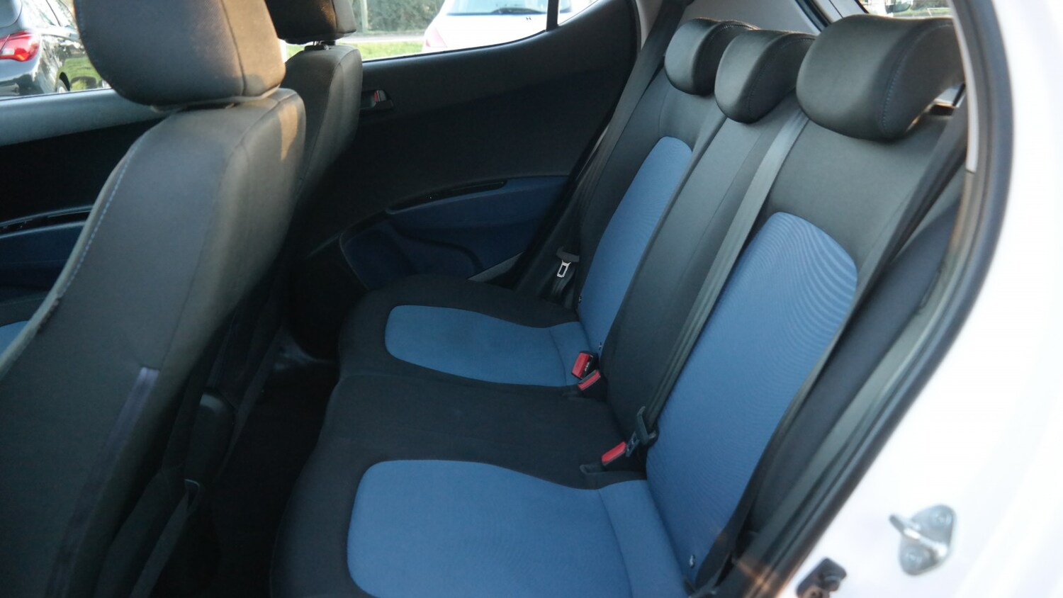 Used Hyundai i10 2014 for sale - 77465745: Photo 12