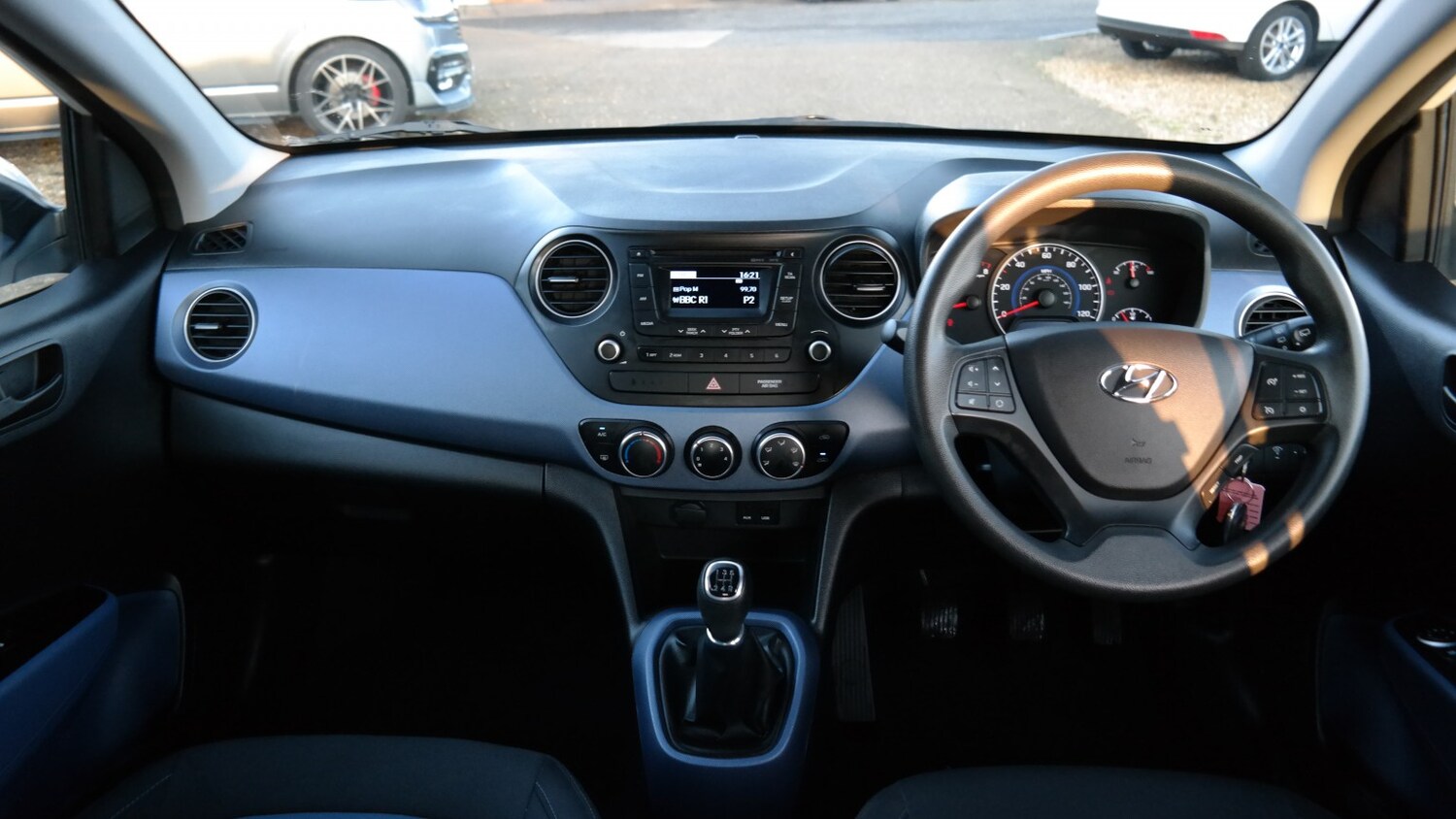 Used Hyundai i10 2014 for sale - 77465745: Photo 14