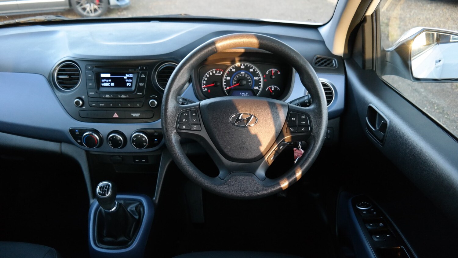 Used Hyundai i10 2014 for sale - 77465745: Photo 15